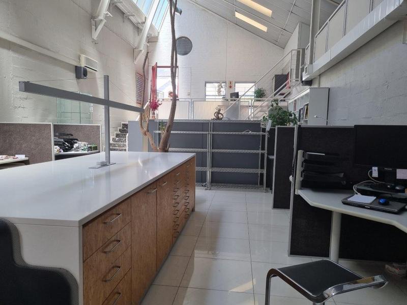 To Let commercial Property for Rent in Mowbray Western Cape